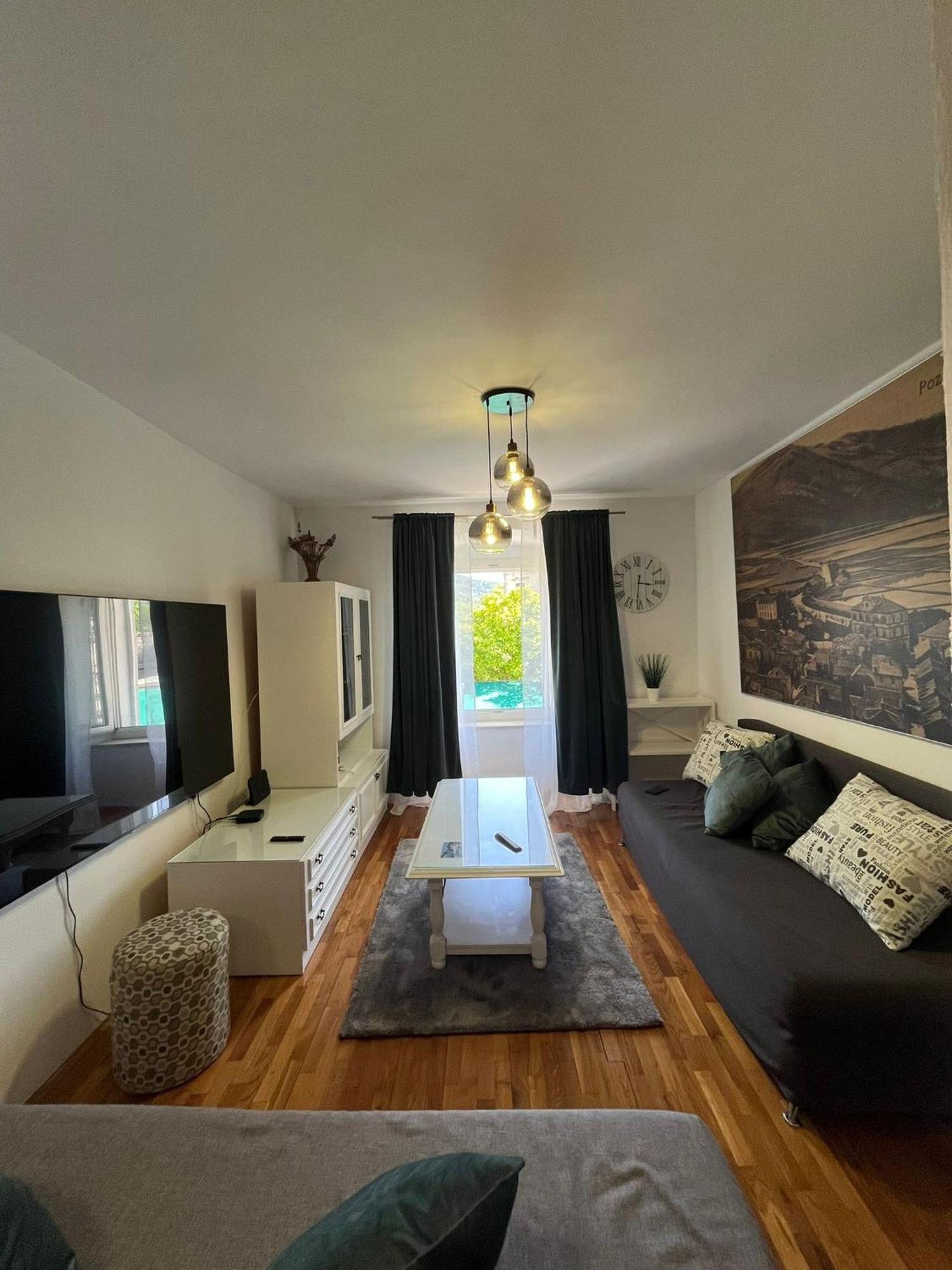 Main Street Apartment 스톤 외부 사진